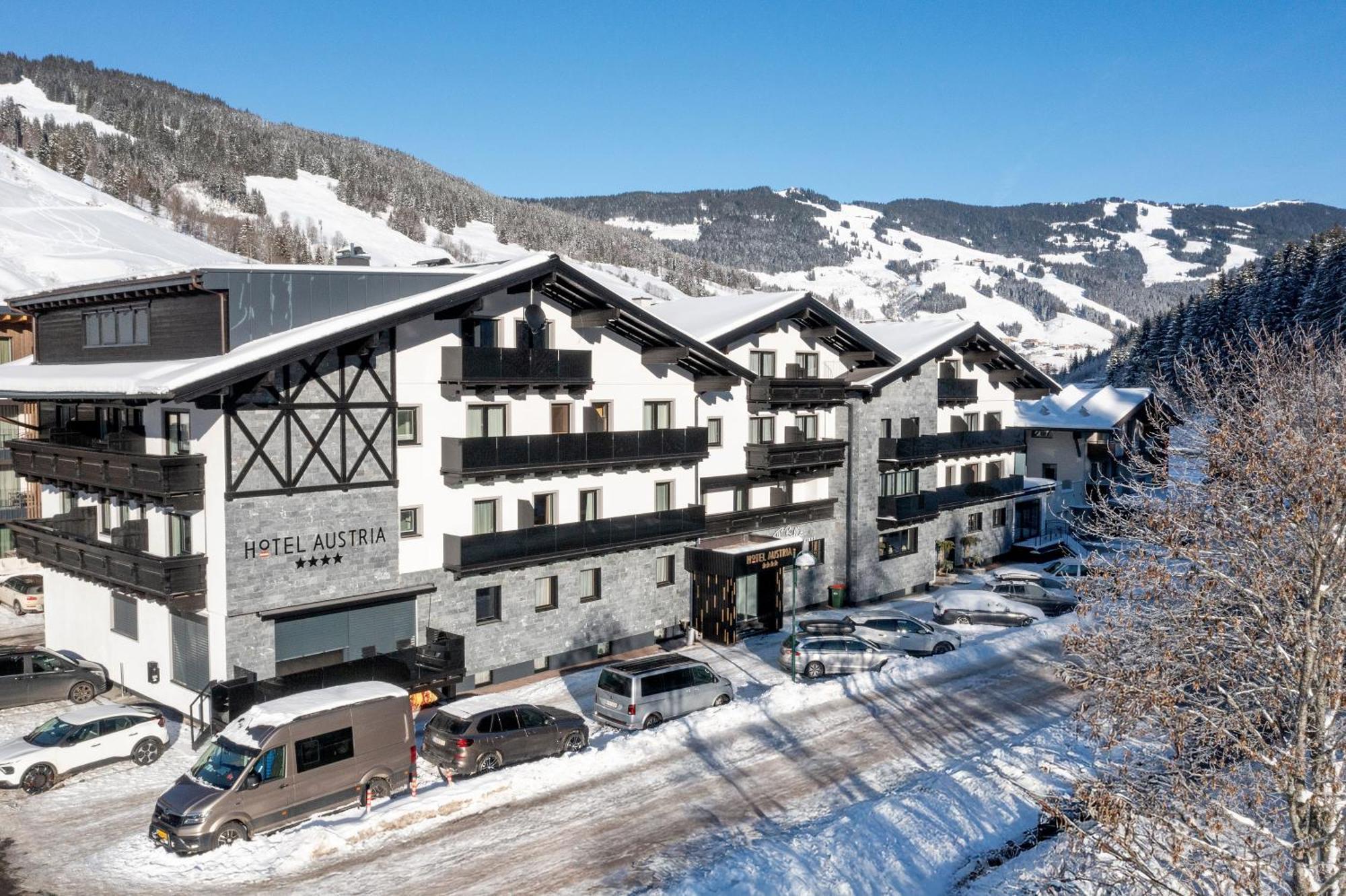 Hotel Austria Saalbach-Hinterglemm Exterior photo